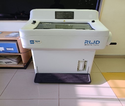 Minux Semi-Automatic Cryostat